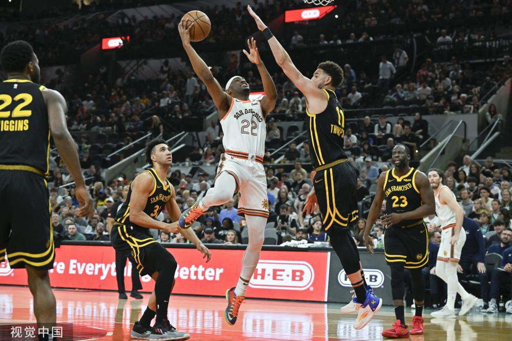 吸引了来自 吸引了来自