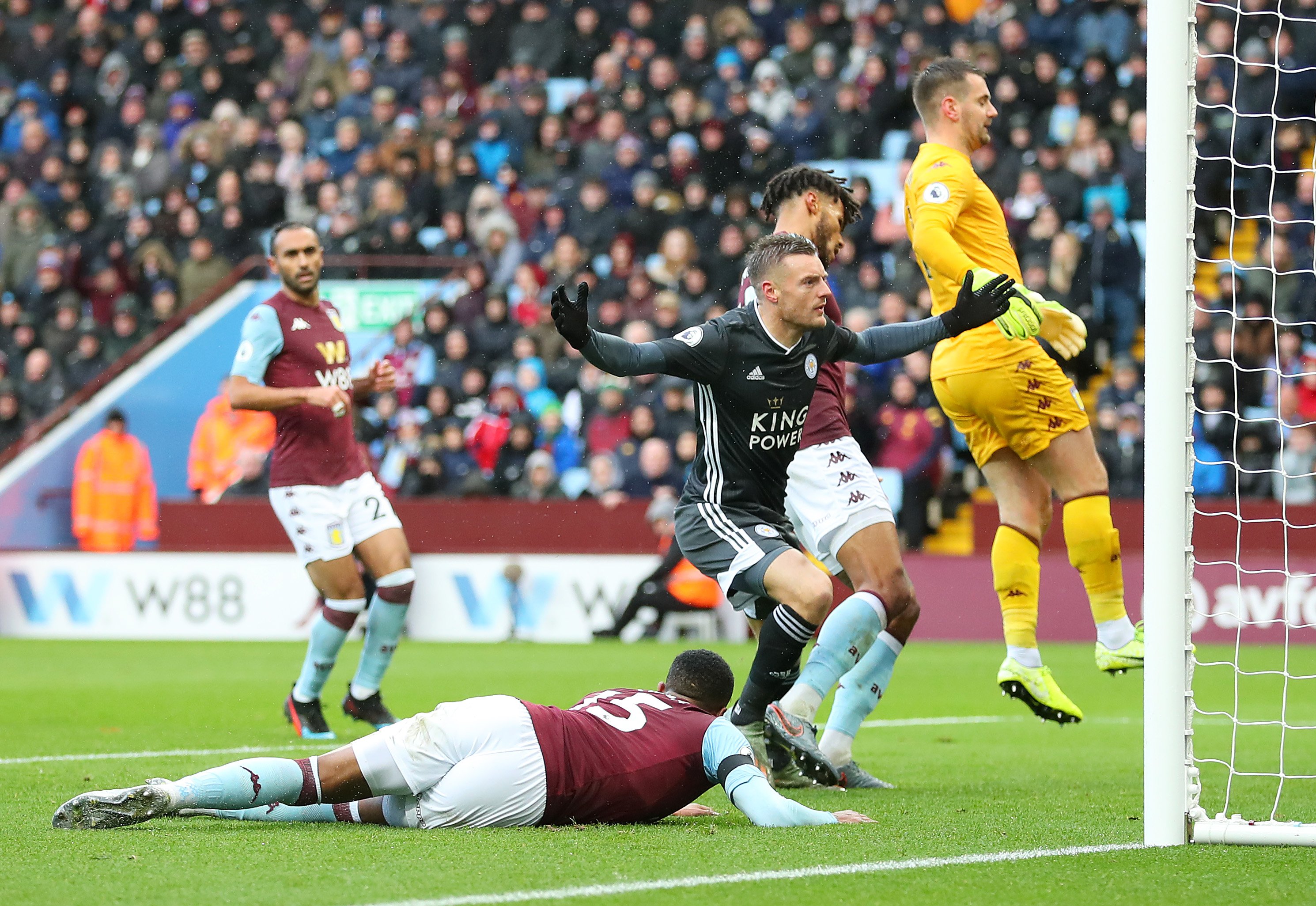 富勒姆后卫 富勒姆后卫